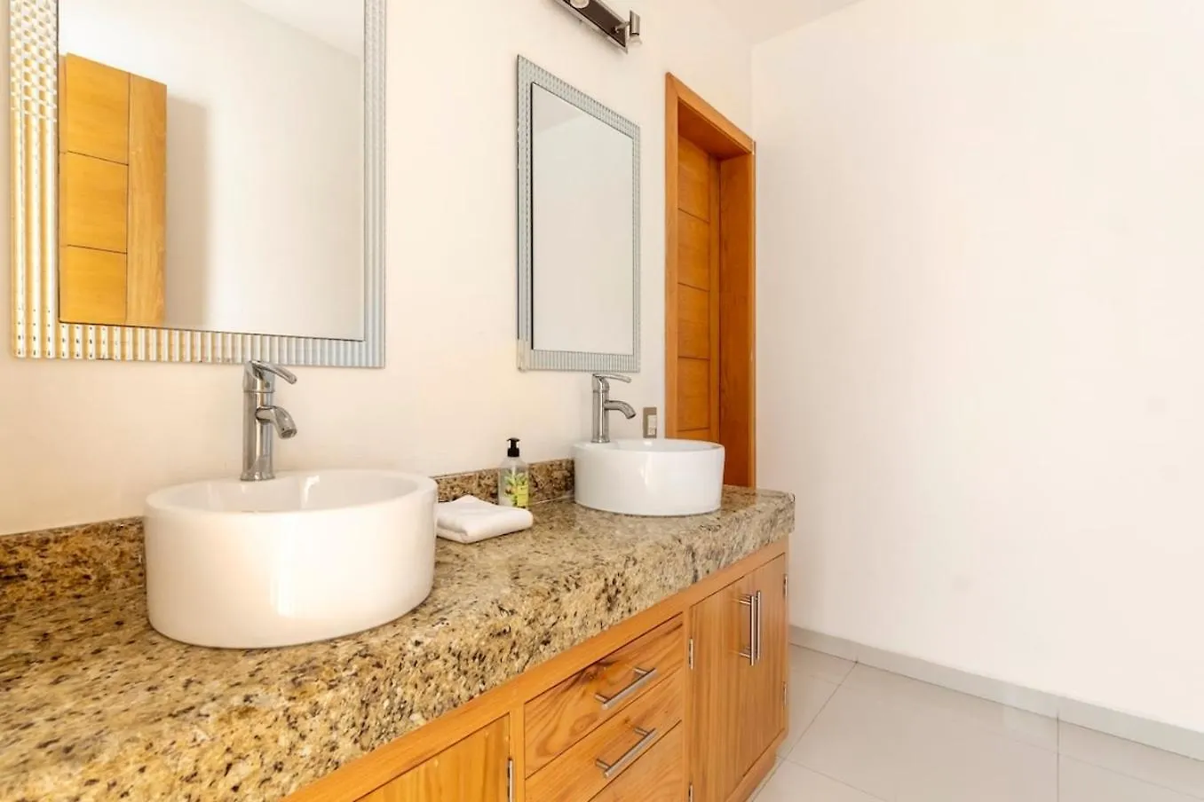 Wow! Gated House Wifi 5Rooms 12Pax Pool Private Cancun